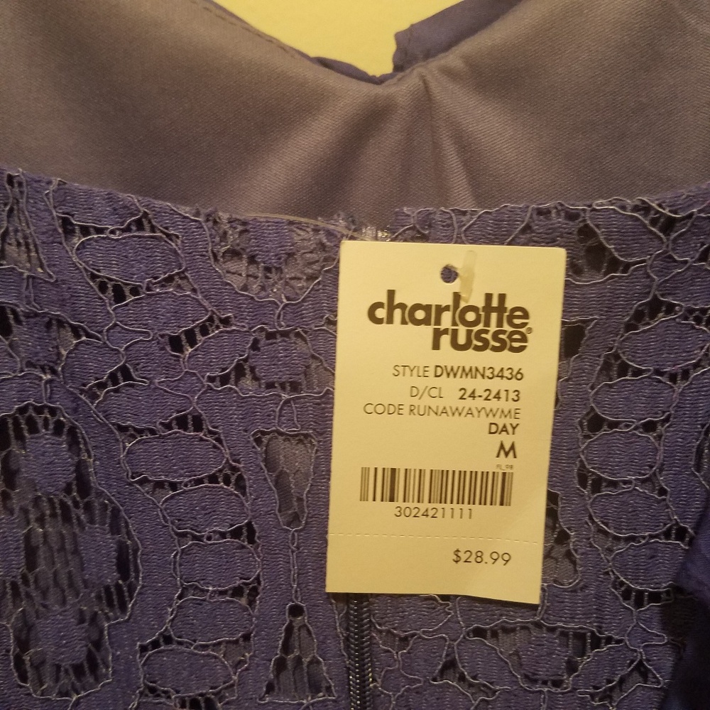 Lace Ruffle Cold Shoulder Dress - Picture 3 of 5